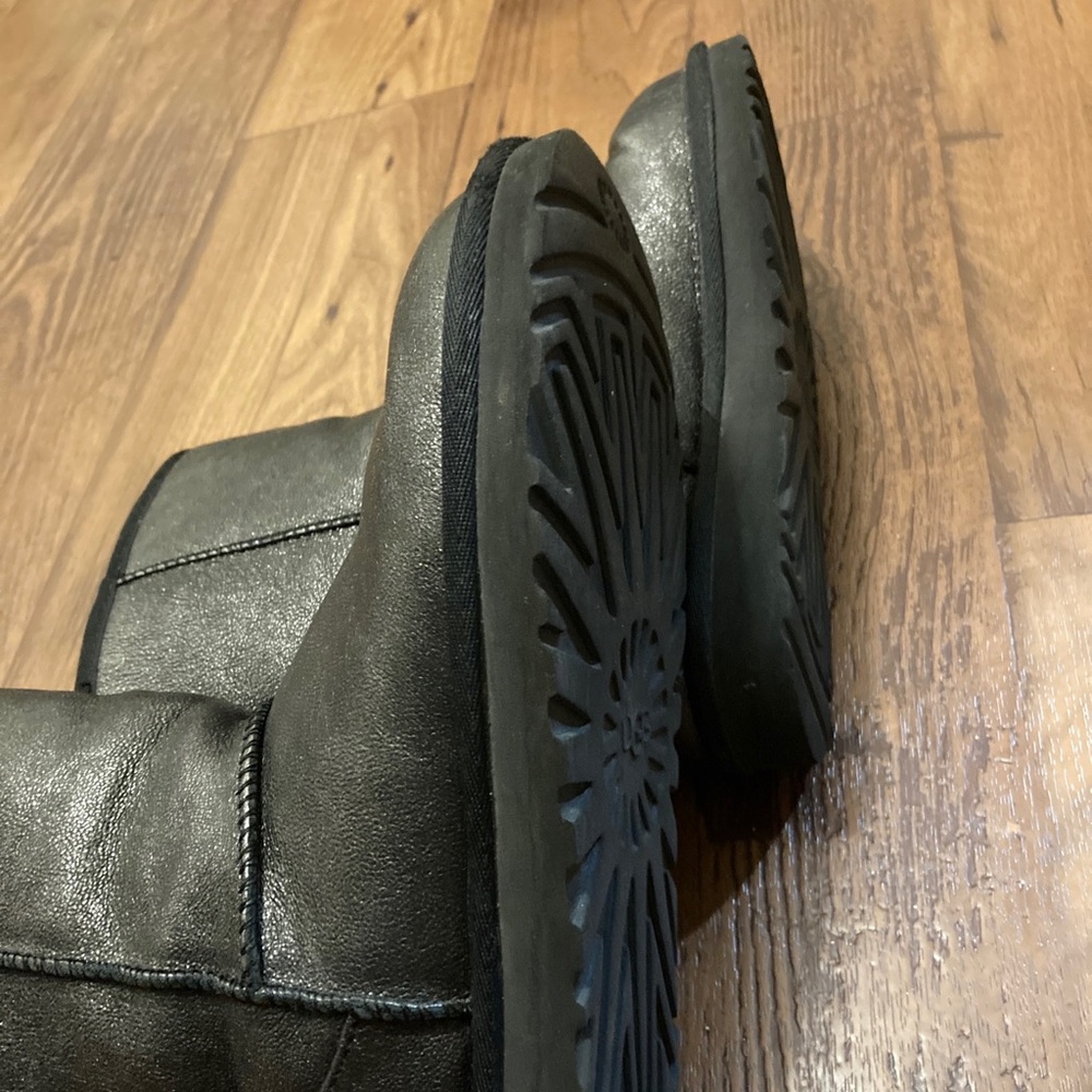 W Classic Short II Iridescent Ugg Boots